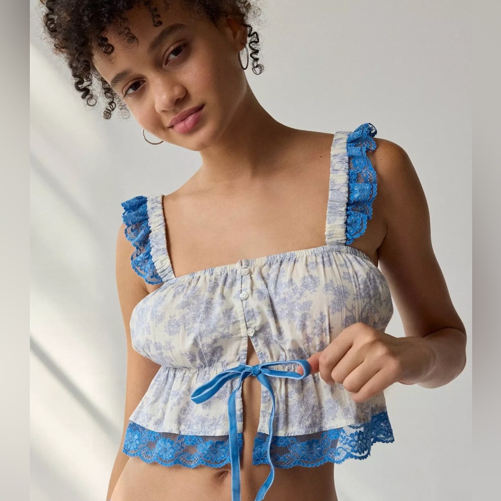 Urban Outfitters Blue and White Ruffle Crop Top